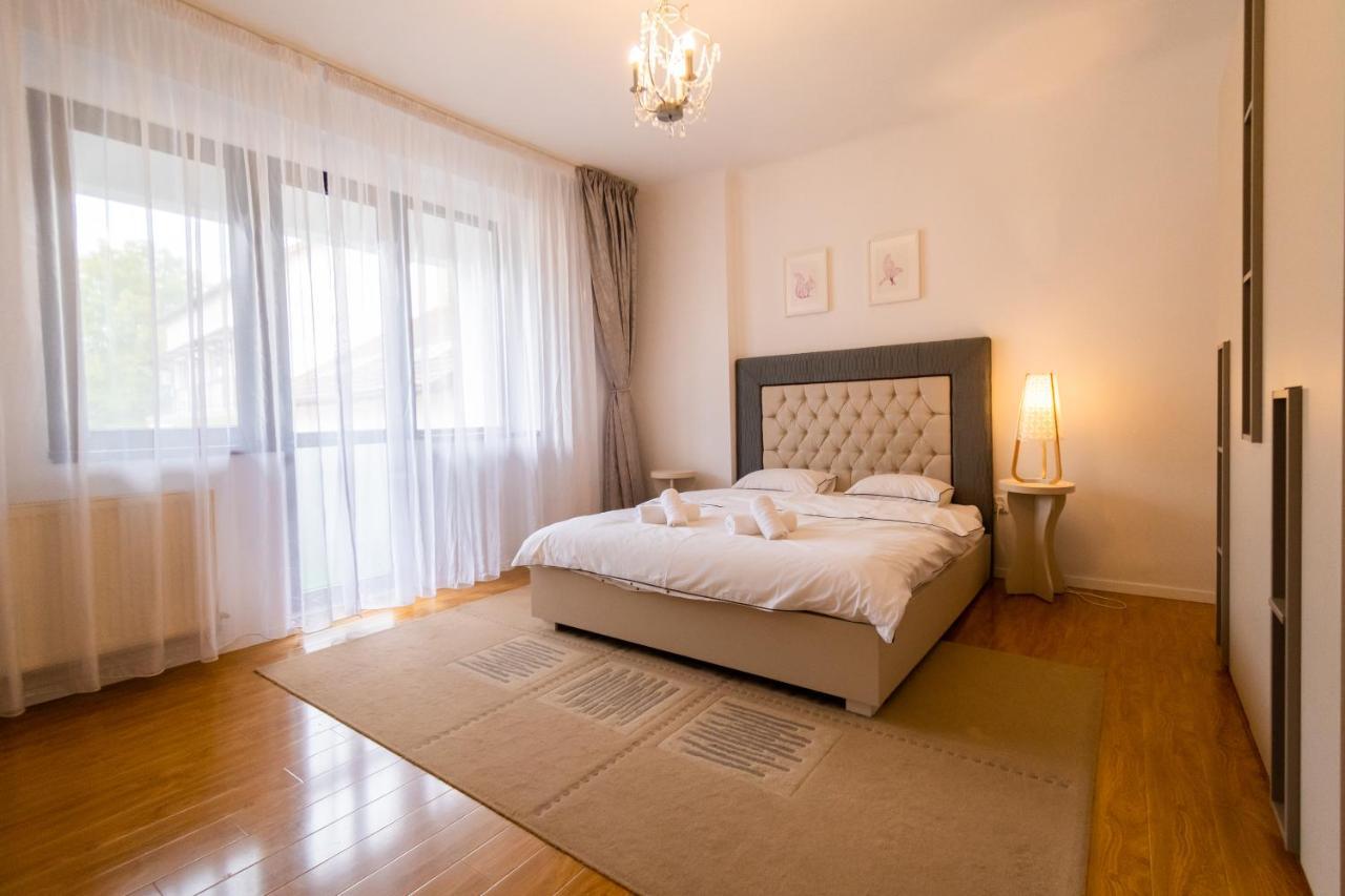 Ardor Apt - Bright And Secluded Apartment In The Heart Of Old Town Braşov Extérieur photo