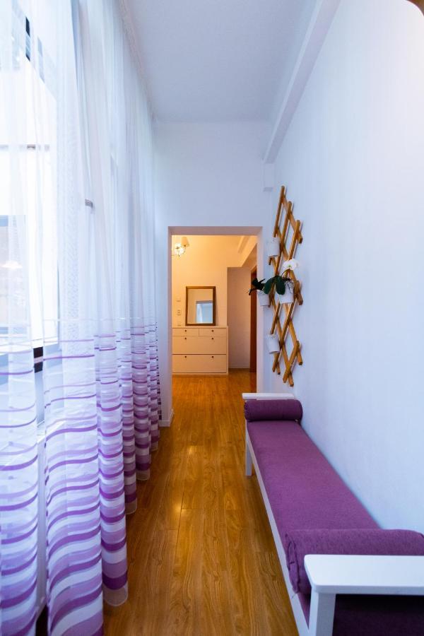 Ardor Apt - Bright And Secluded Apartment In The Heart Of Old Town Braşov Extérieur photo