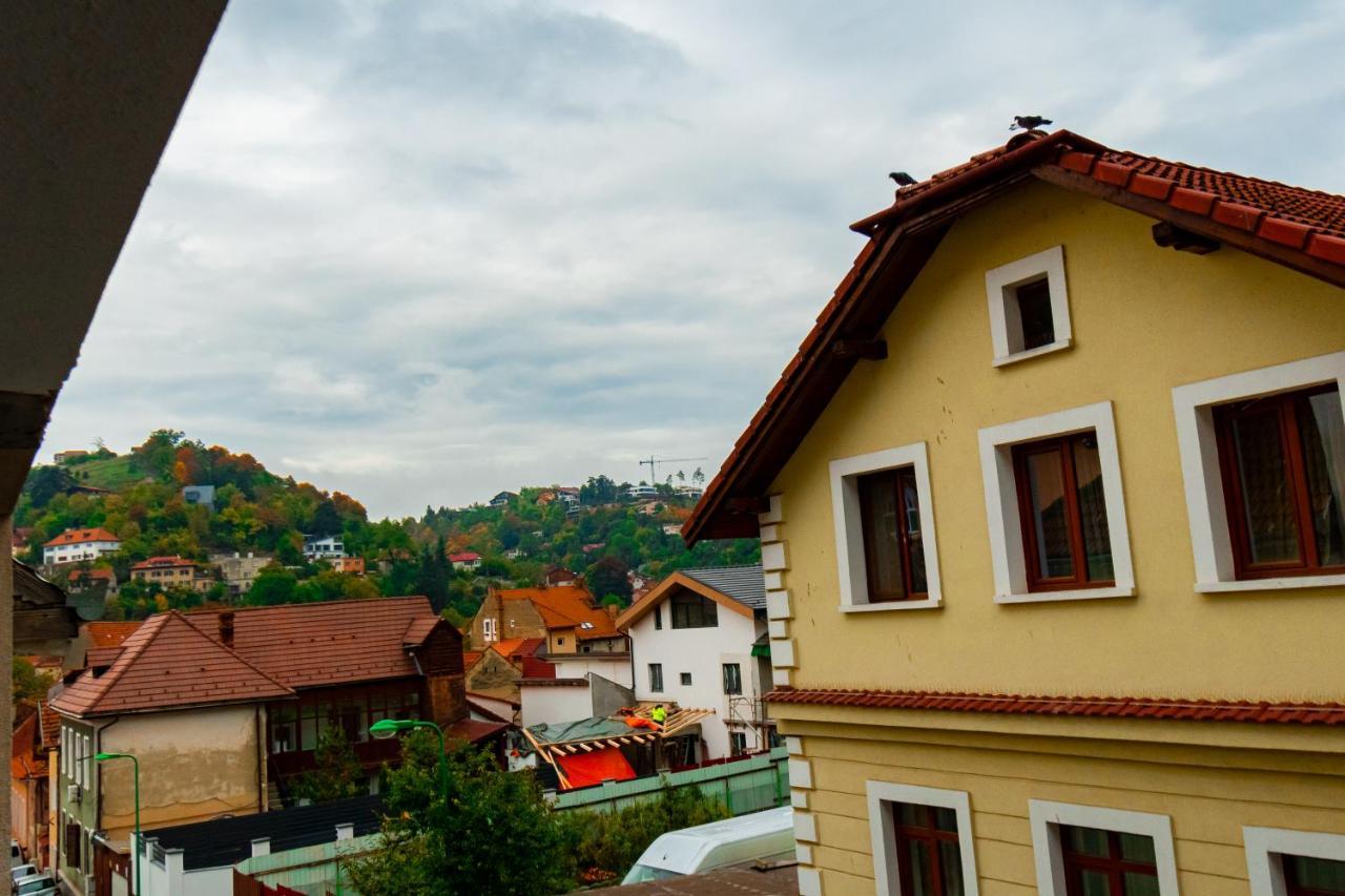 Ardor Apt - Bright And Secluded Apartment In The Heart Of Old Town Braşov Extérieur photo